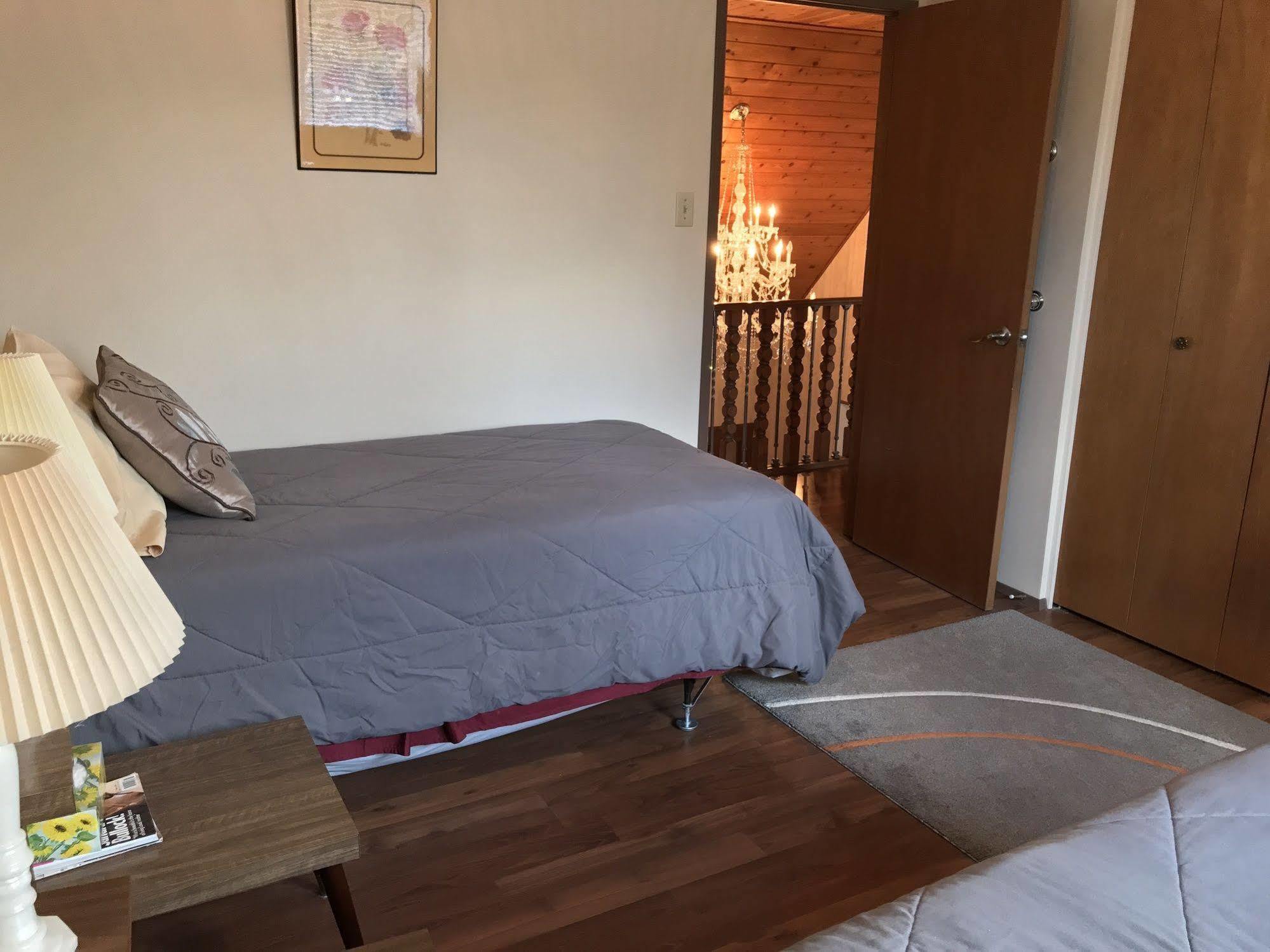 Wild Rose Bed & Breakfast Саскатун Экстерьер фото